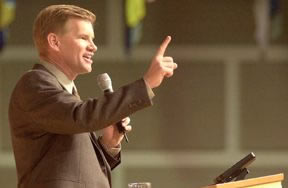 Pastor Ted Haggard has resigned as president of the National Association of Evangelicals after a male escort claimed he has been having a sexual relationship with the pastor for the past three years.