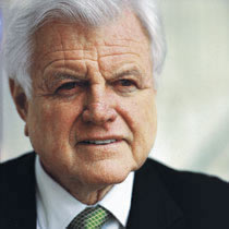 Testing has revealed that Senator Edward Kennedy has a malignant brain tumor.