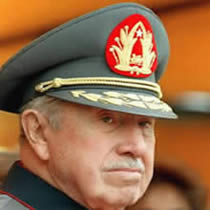Arrest warrants have been issued for the widow and five of former military ruler Augusto Pinochet's children on charges of embezzlement.
